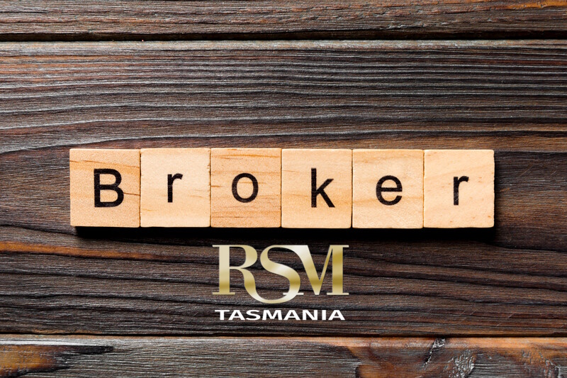 WHY DO I NEED AN INSURANCE BROKER?