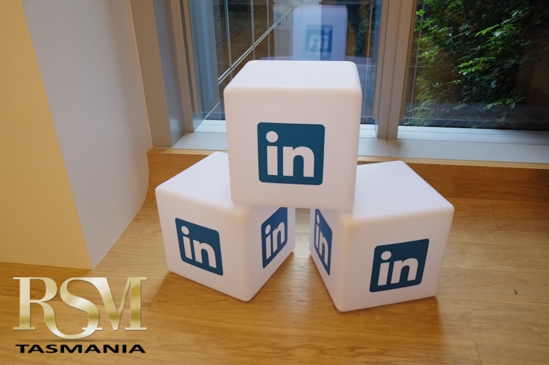 GROWING YOUR BUSINESS WITH LINKEDIN